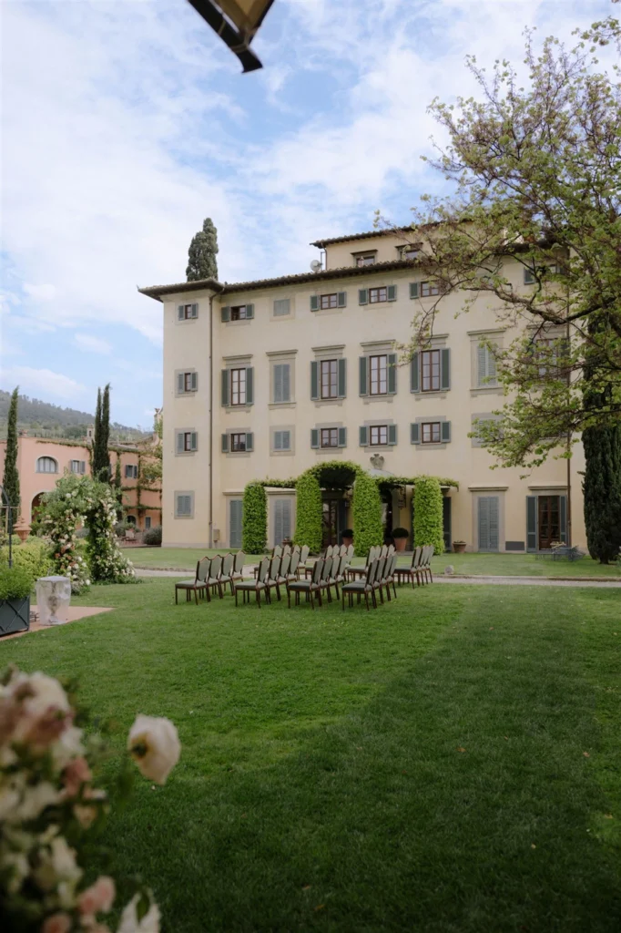 Getting Married in Tuscany: What to Expect in Every Season, Month by Month 4 Best season to get married Spring