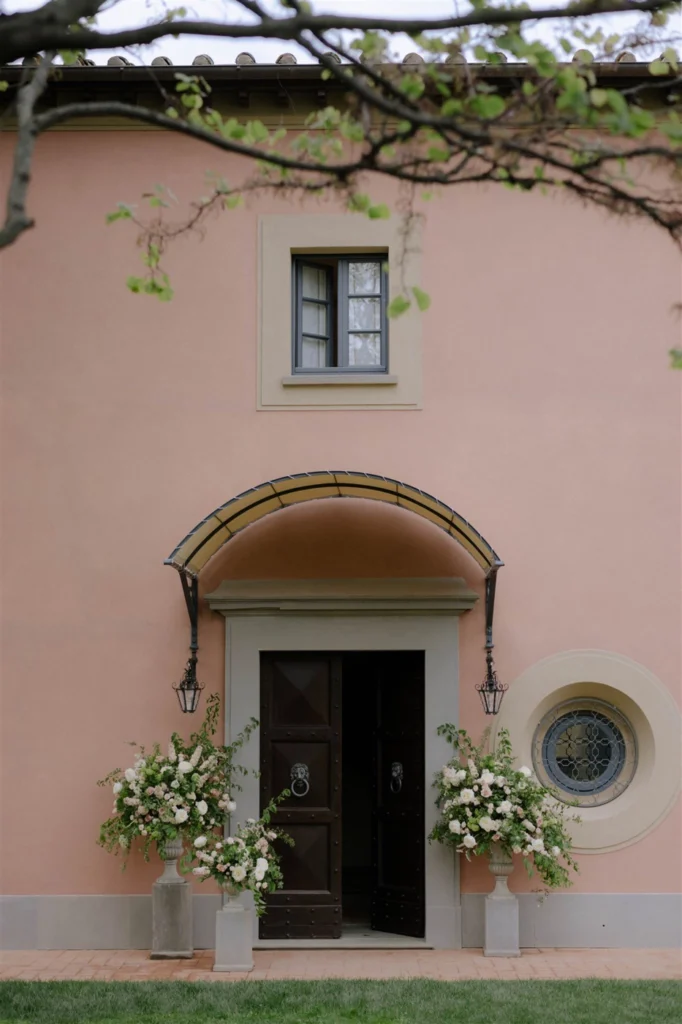 Getting Married in Tuscany: What to Expect in Every Season, Month by Month 2 Best season to get married in Italy