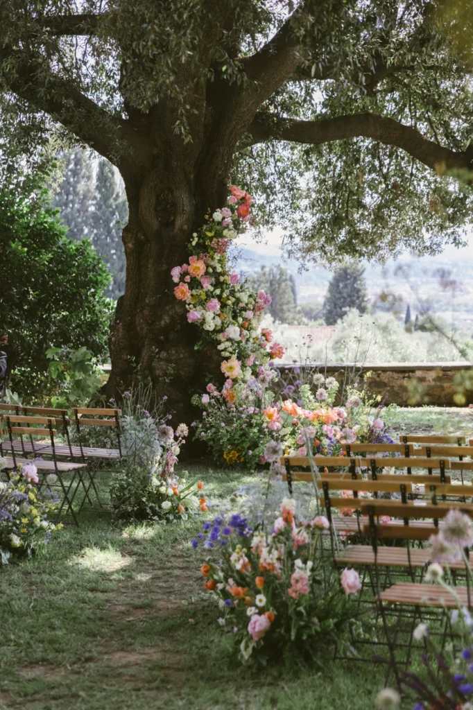 Getting Married in Tuscany: What to Expect in Every Season, Month by Month 6 Spring wedding in Tuscany